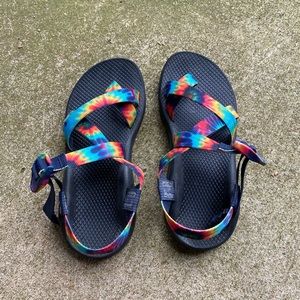 Chacos cloud size 8 tie dye